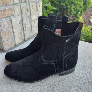 Frye & Co. Sarah shortie boots😃😃😃 Size 7.5